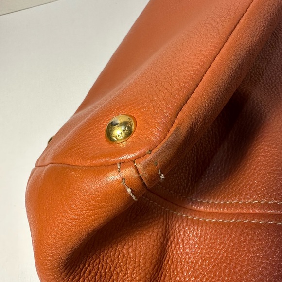 PRADA
Vitello Daino Shoulder Bag - Picture 4 of 9